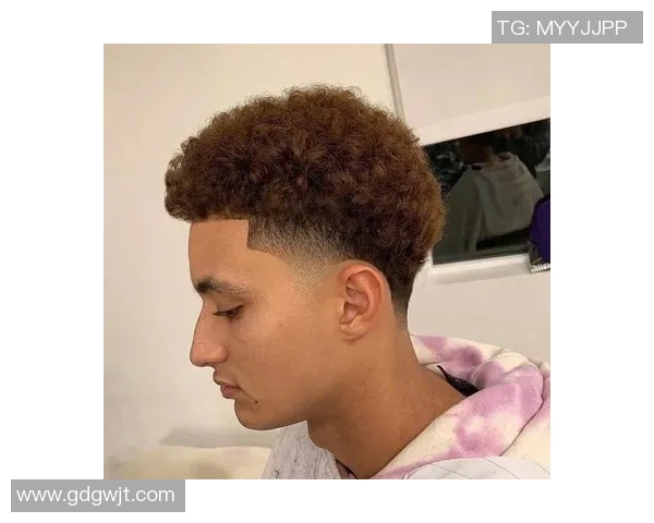 全球最帅足球球星男发型排行榜 谁的发型最引人注目与时尚 全球最帅足球球星男发型排行榜 谁的发型最引人注目与时尚